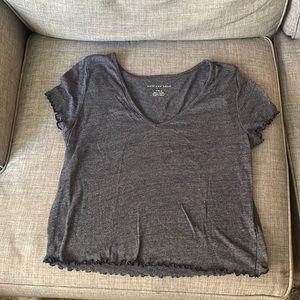 American Eagle v-neck crop top with bottom ruffle